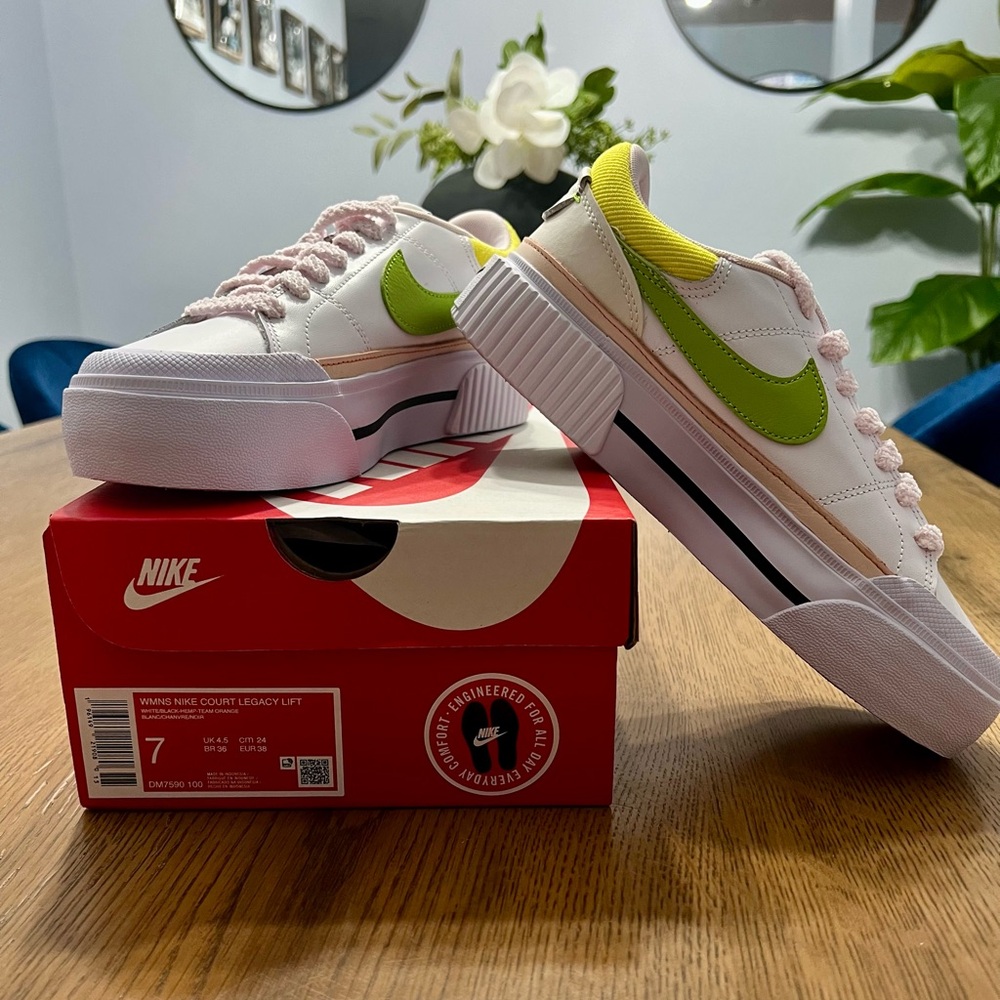 Nike Court Legacy Lift